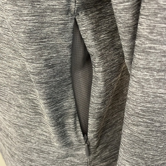 NWT Greyson Quarter Zip in Smoke Heather Size L - Picture 7 of 9